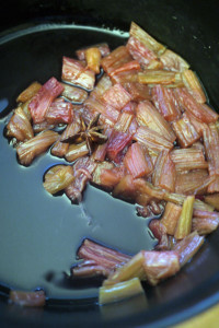 Rhubarbe confite à la badiane